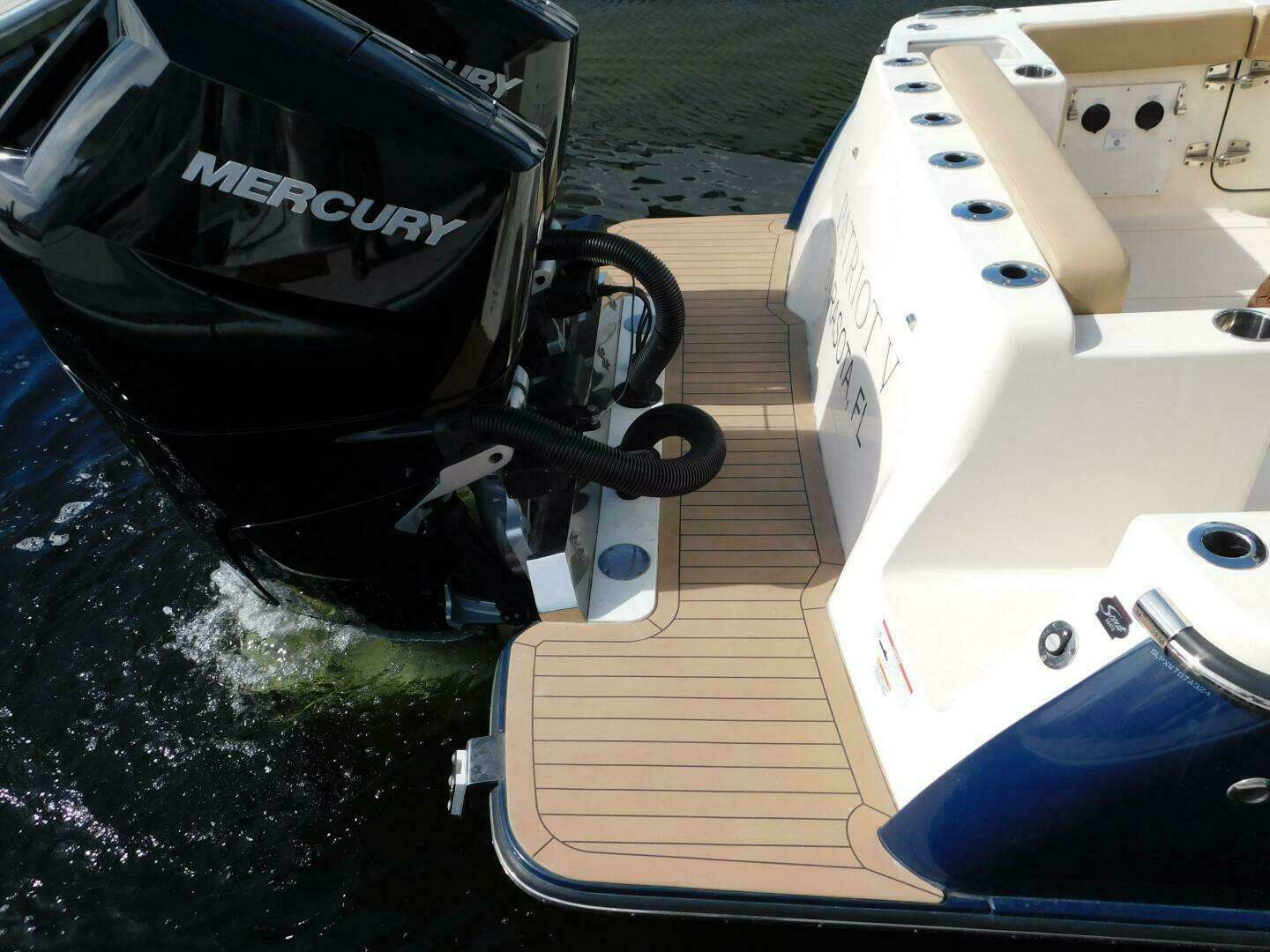 2024 Scout 330 LXF - Image 3