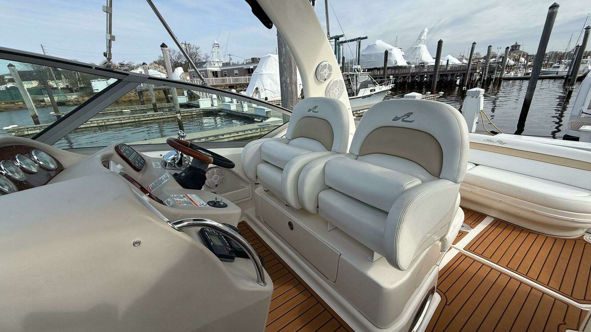 2008 Sea Ray 340 Sundancer - Image 15
