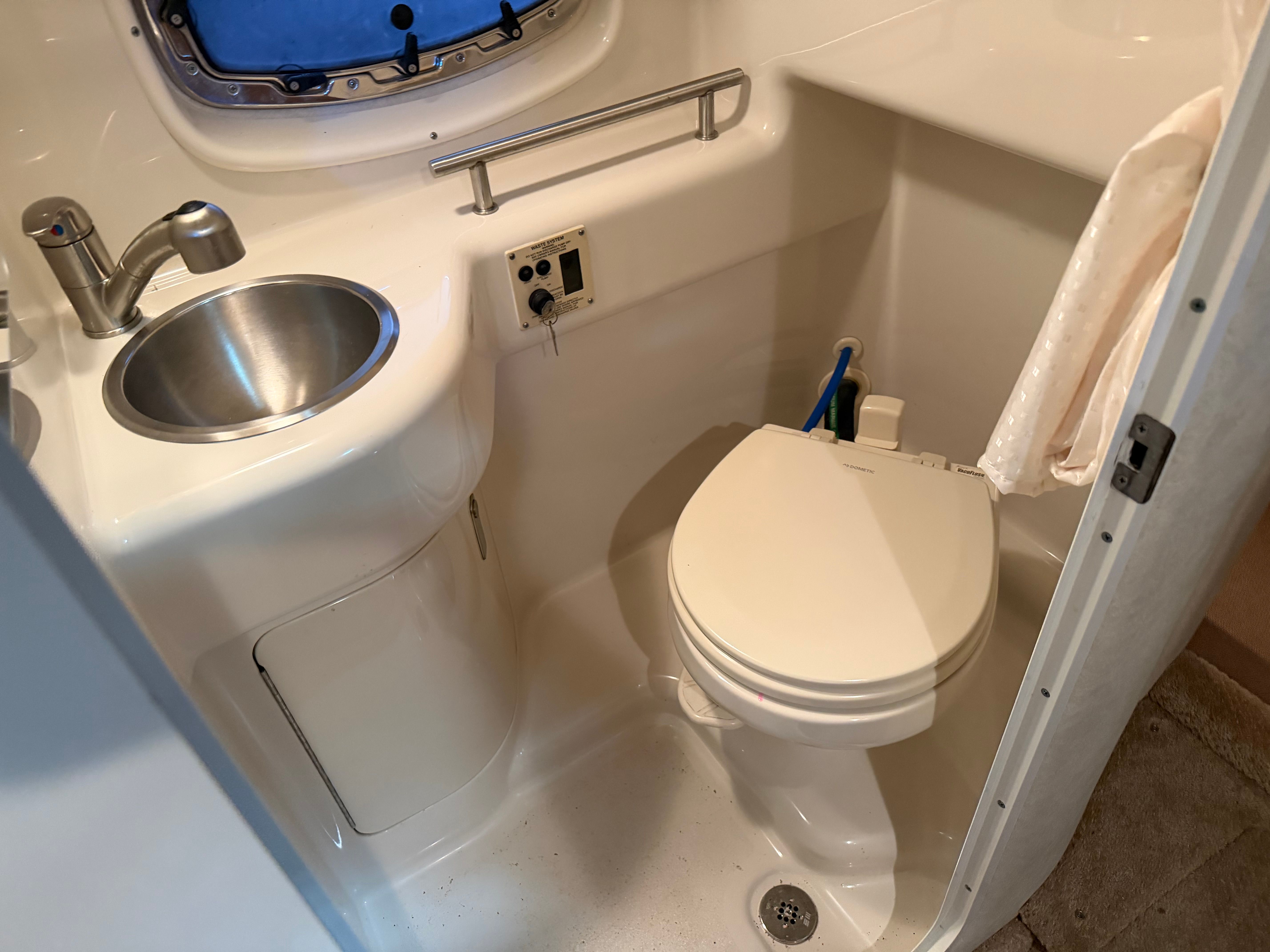 2012 Sea Ray Sundancer 260 - 21