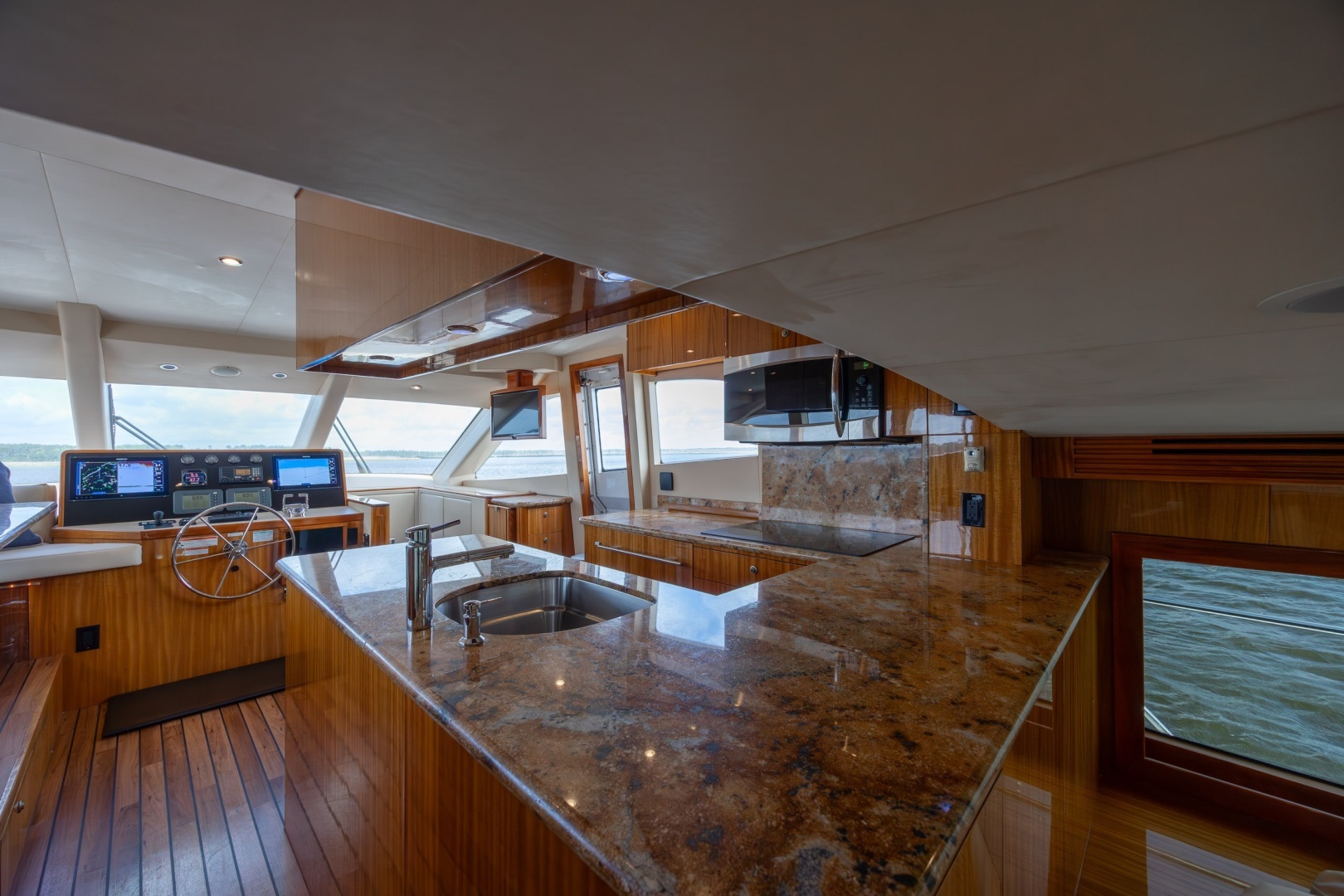 2008 Hatteras Motor Yacht - Image 83