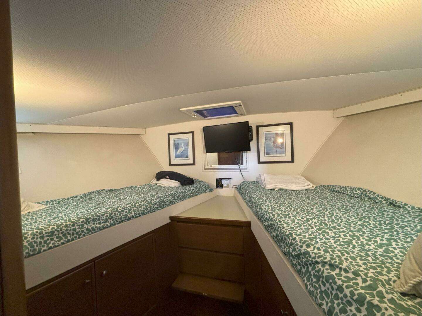 1972 Matthews 4 Flush Deck - Image 53