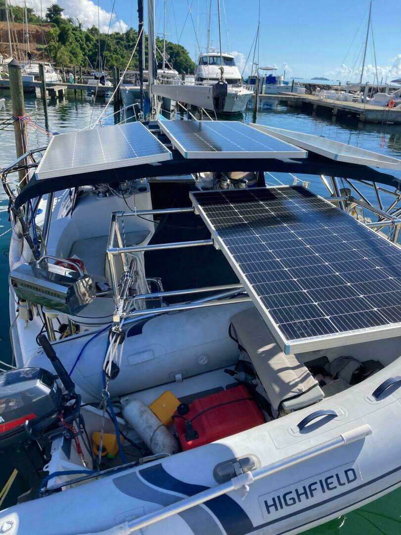2001 Hunter 410 - Image 9