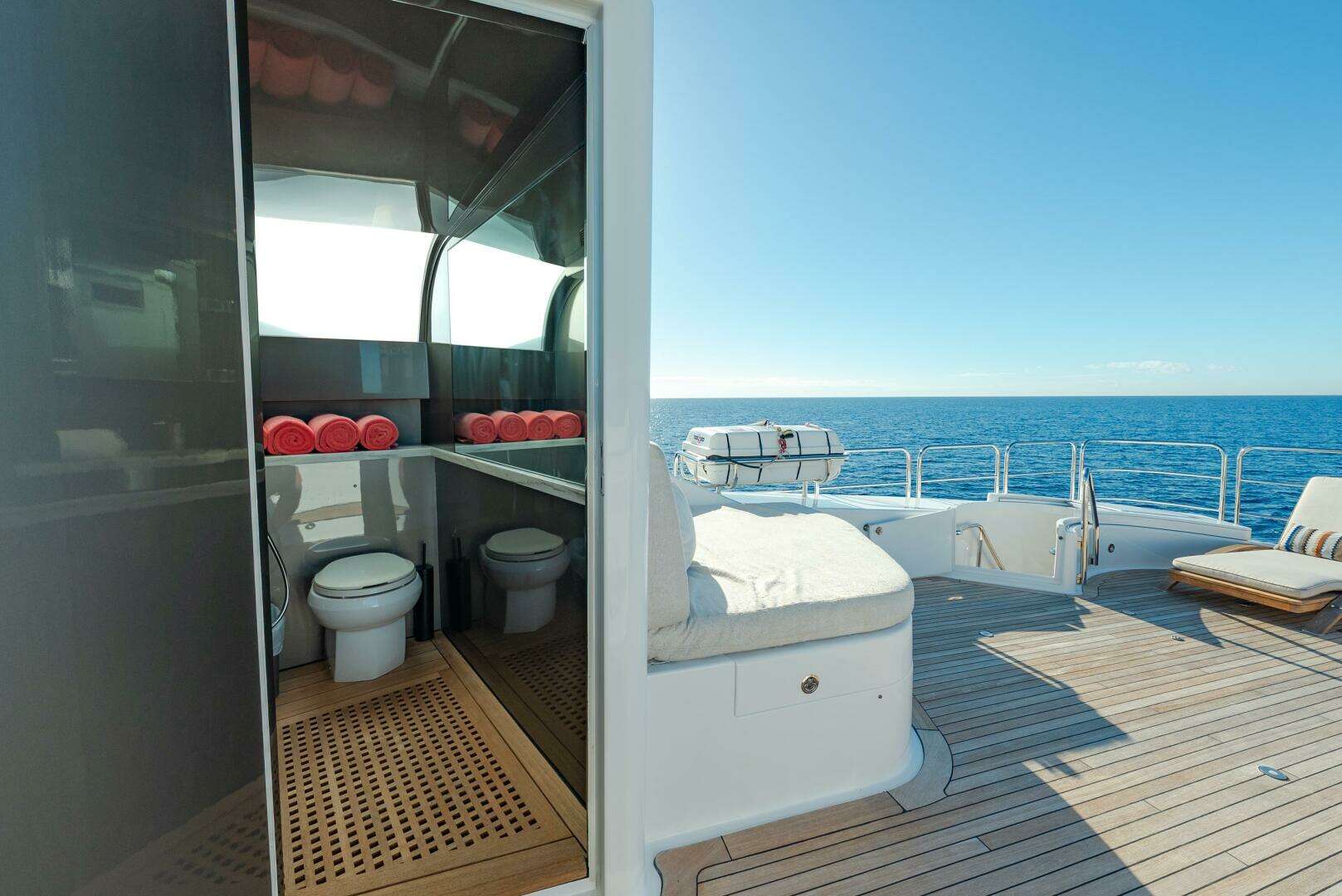 2018 Westport Raised Pilothouse - Image 41