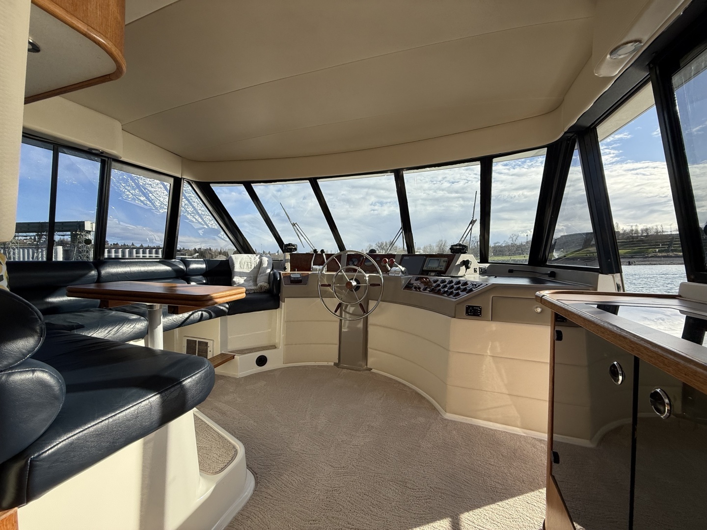1998 Bayliner 4788 - Image 35