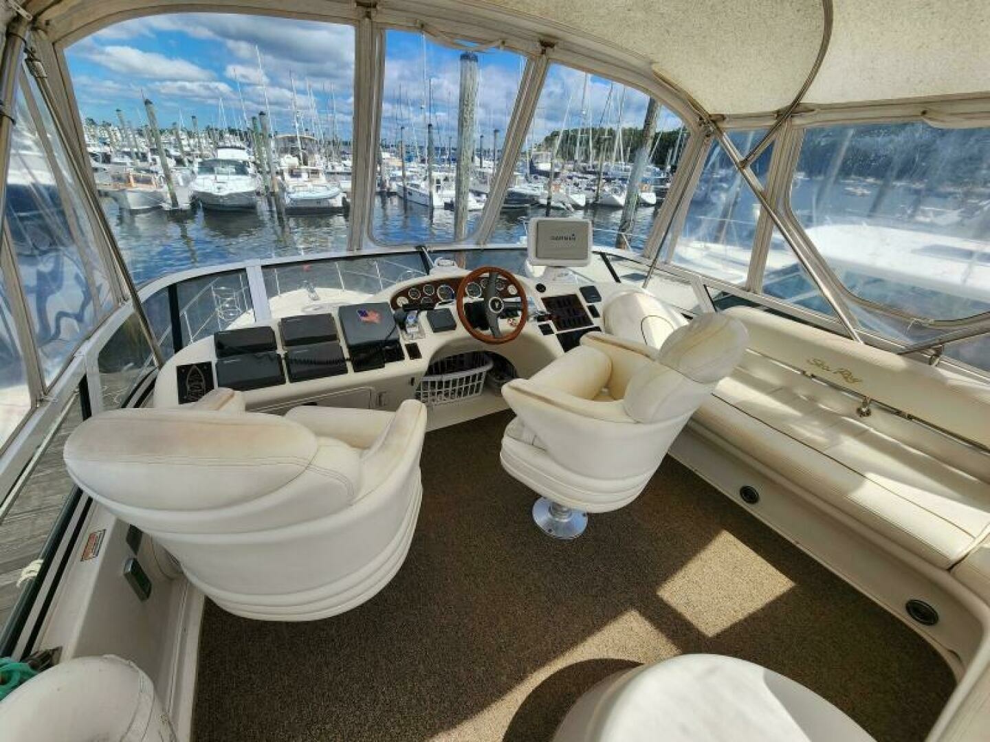 1999 Sea Ray 420 Aft Cabin - Image 3