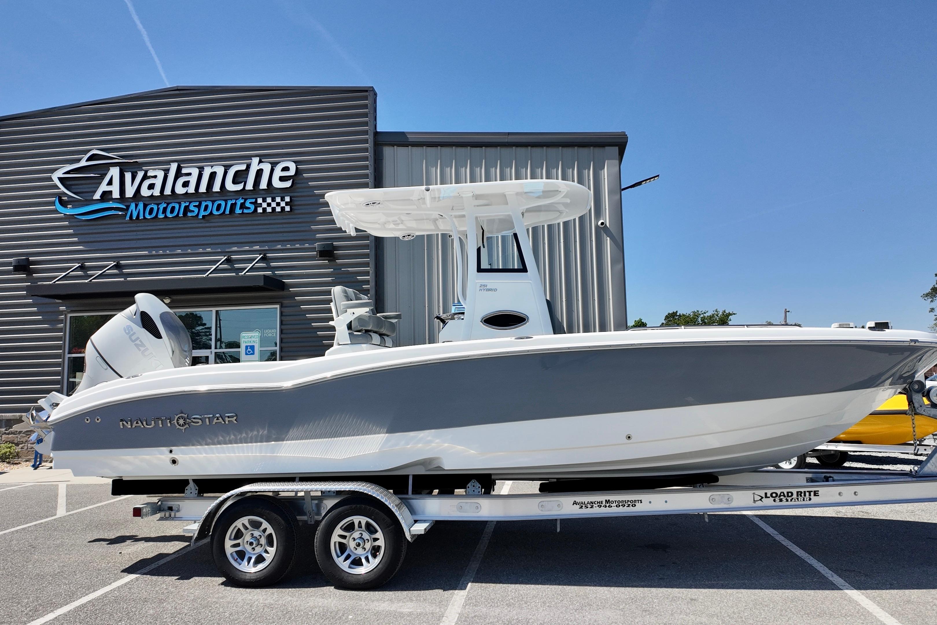 2026 NauticStar 251 Hybrid