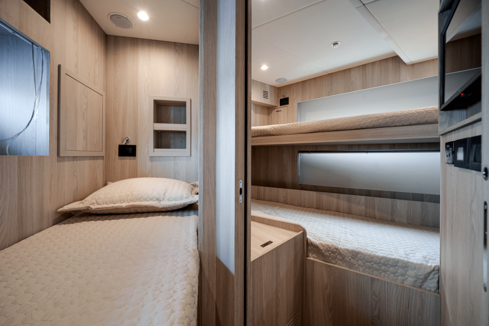 2026 Azimut Fly 78 - Image 75
