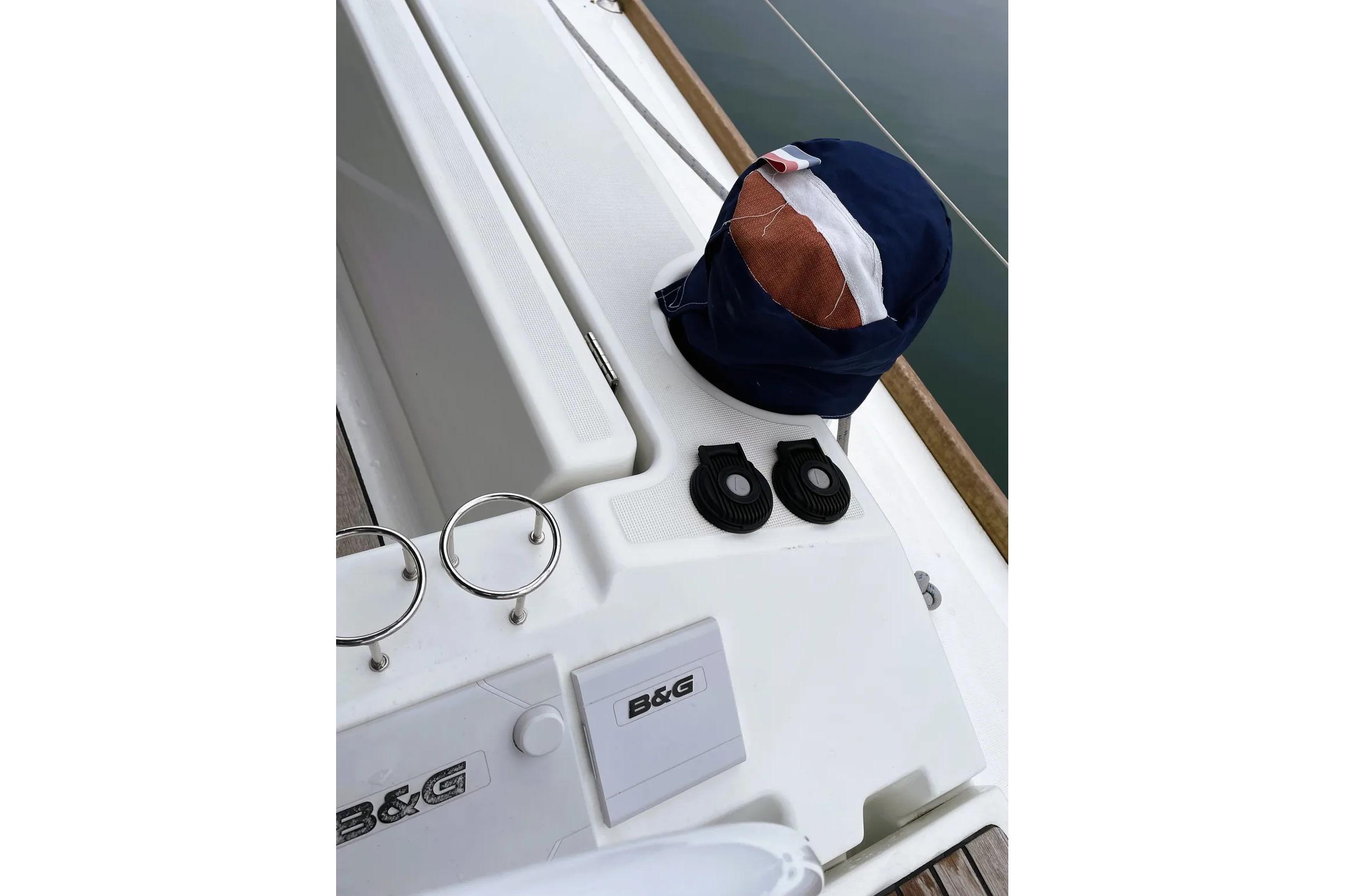 Cockpit detail of 2018 Beneteau Oceanis 45 sailboat with B&G equipment.