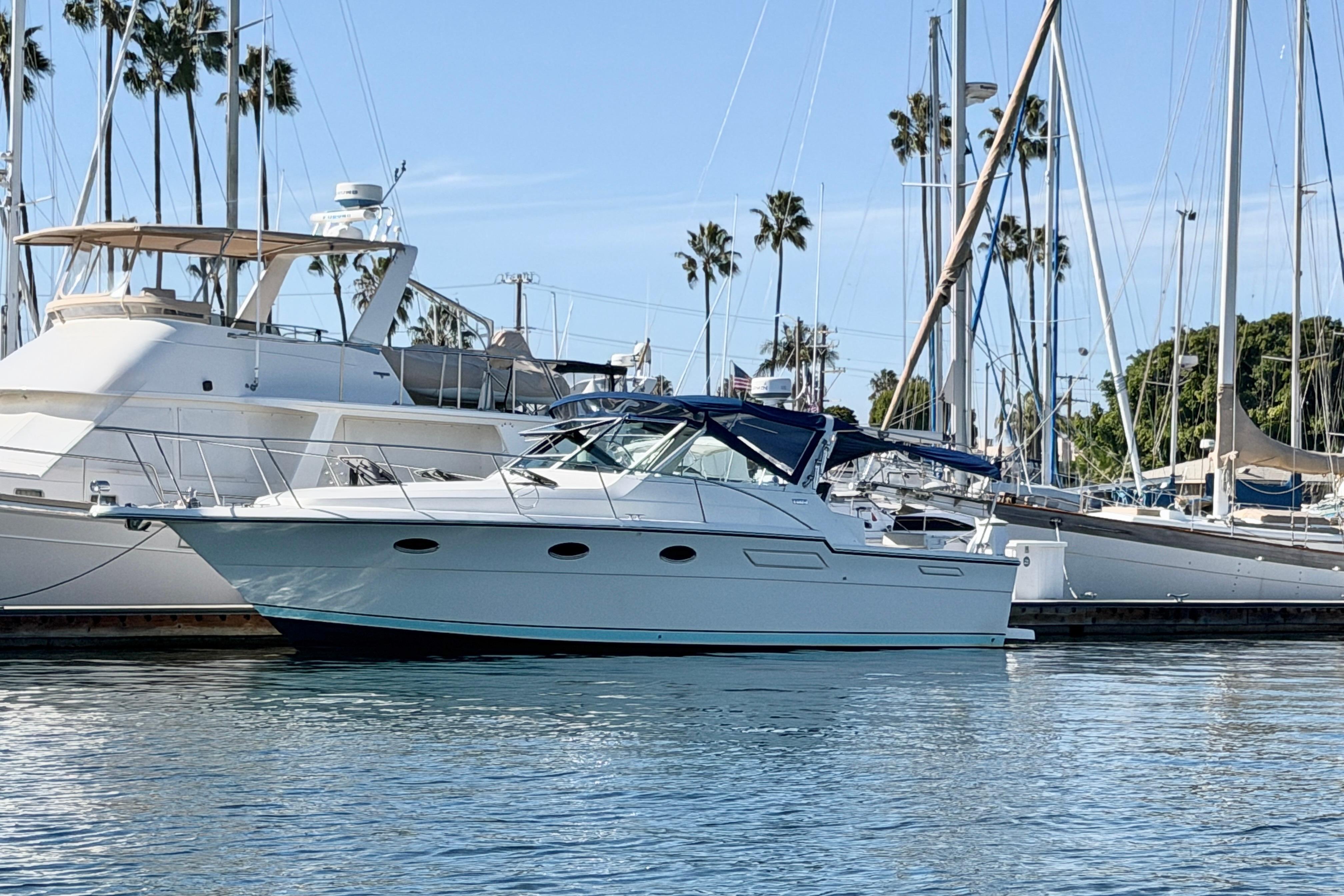 1990 Tiara Yachts 3300 Open