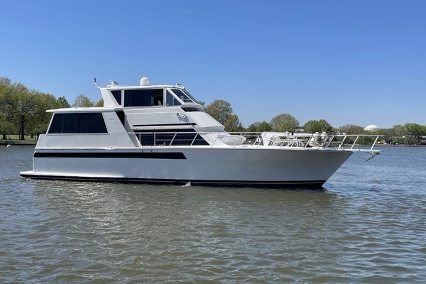1995 Viking 54 Sports Yacht