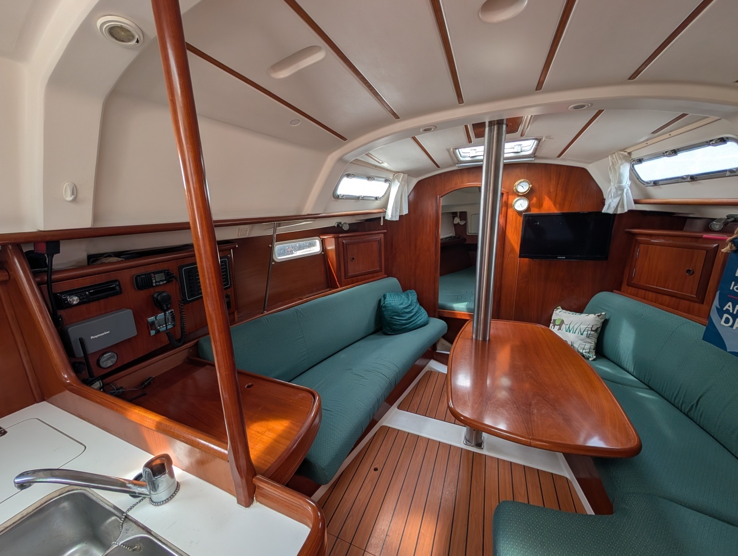 2003 Beneteau 331 - Image 10