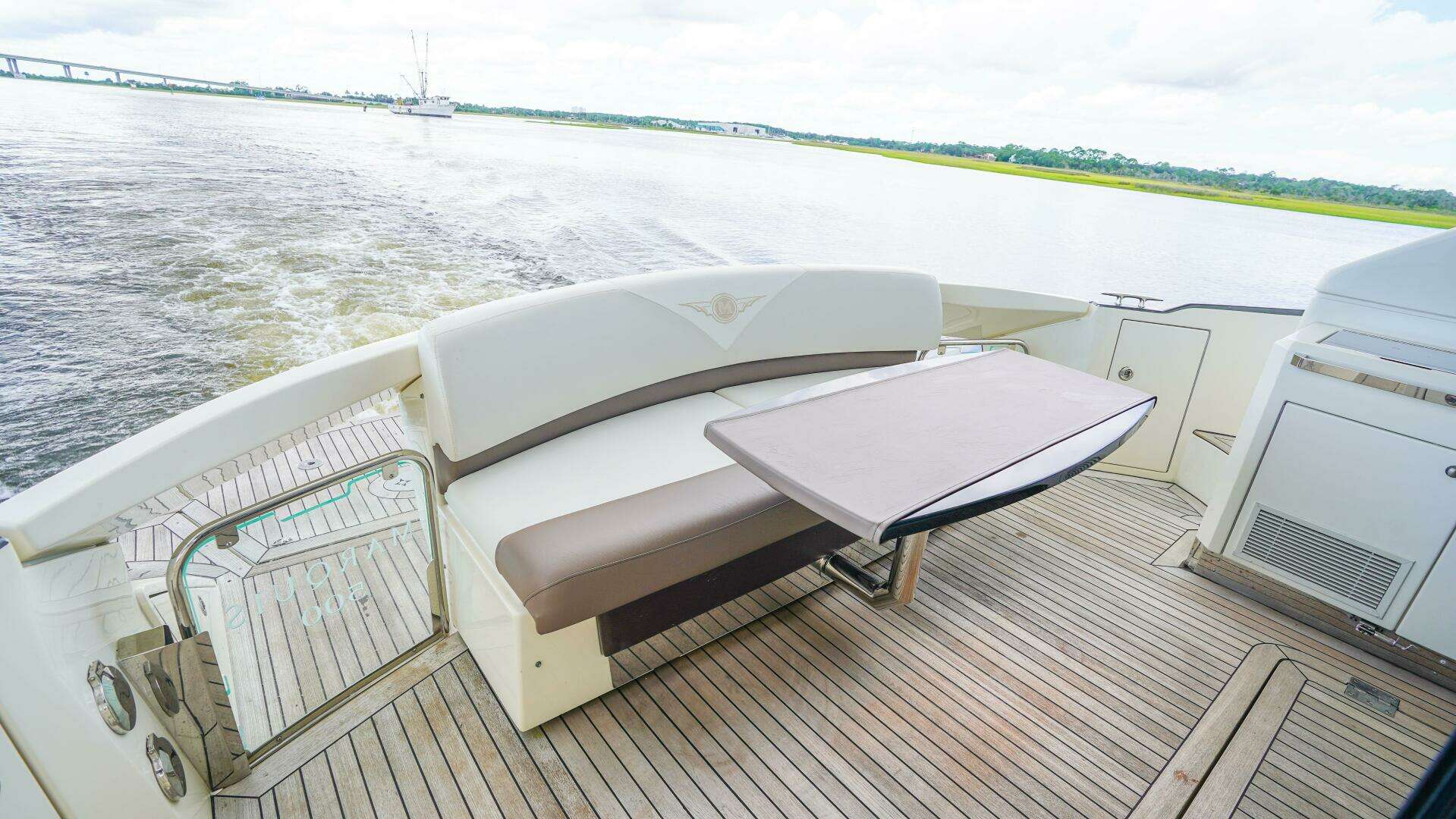 2009 Marquis 500 Sport Bridge - Image 8