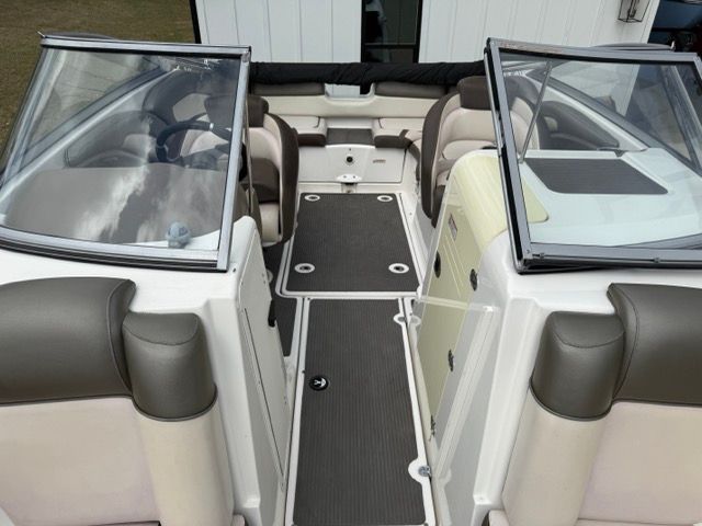 2012 Yamaha Boats 242 Limited - 8
