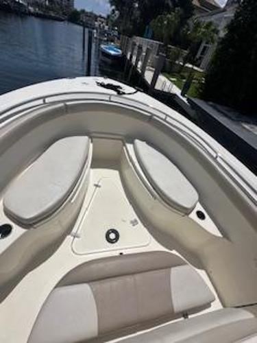 2011 Pursuit C 280 Center Console - 30