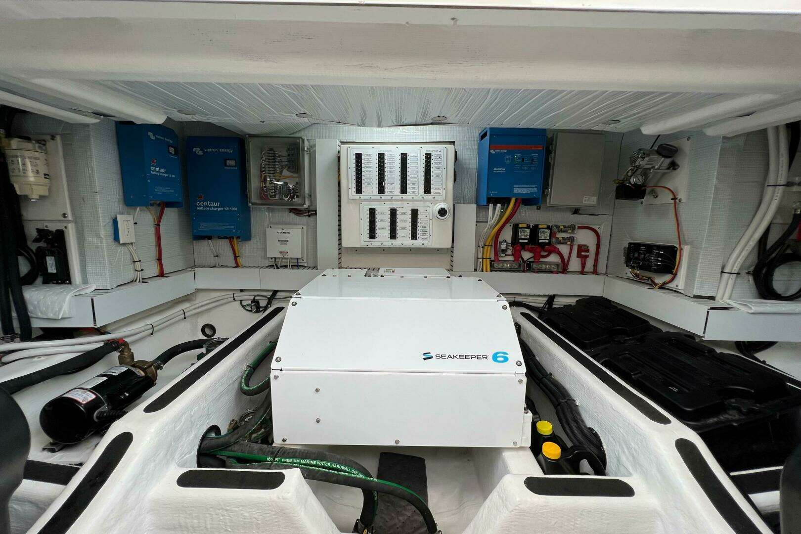 2022 Sabre 45 Salon Express - Image 47