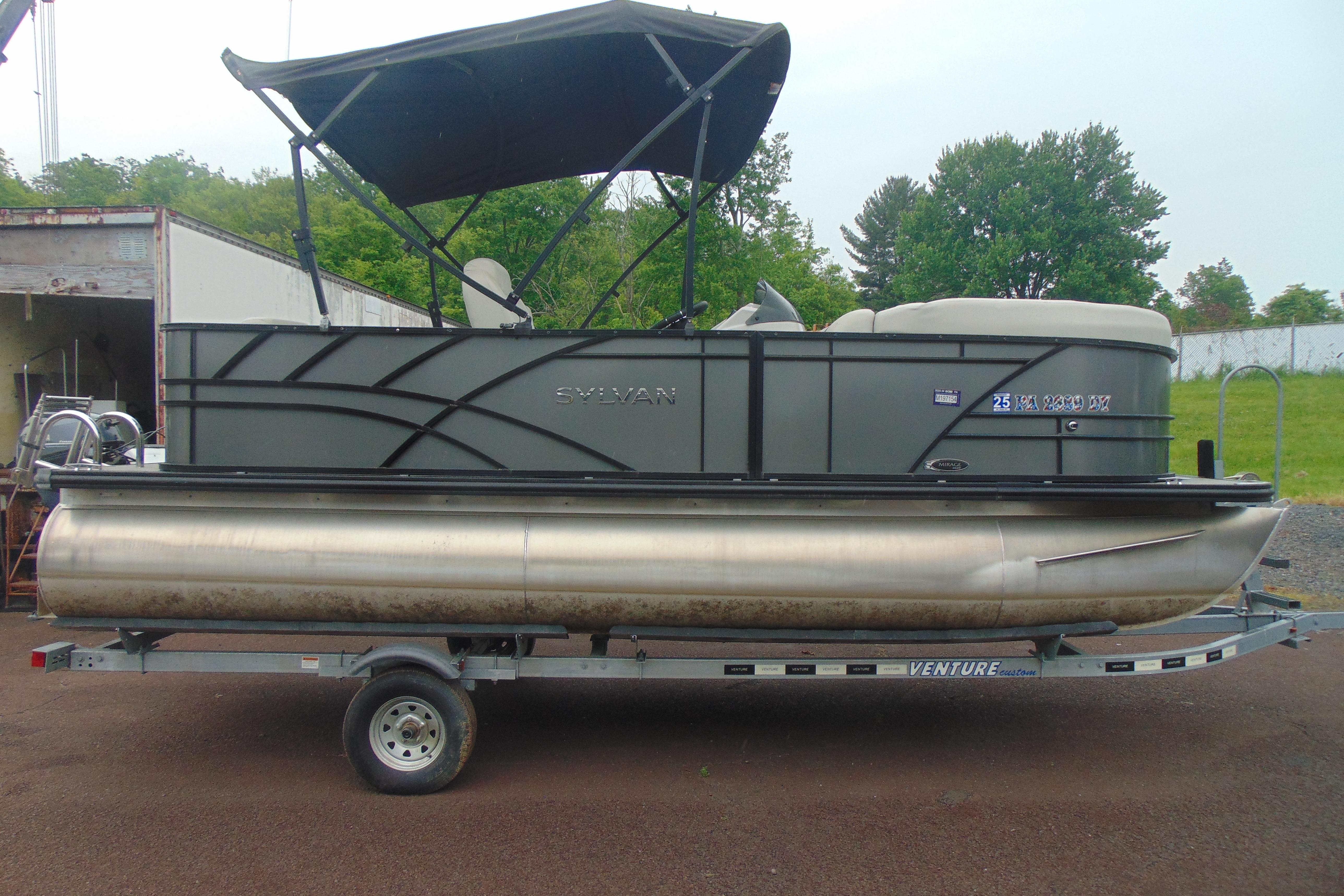 2020 Sylvan Mirage 8520 Cruise