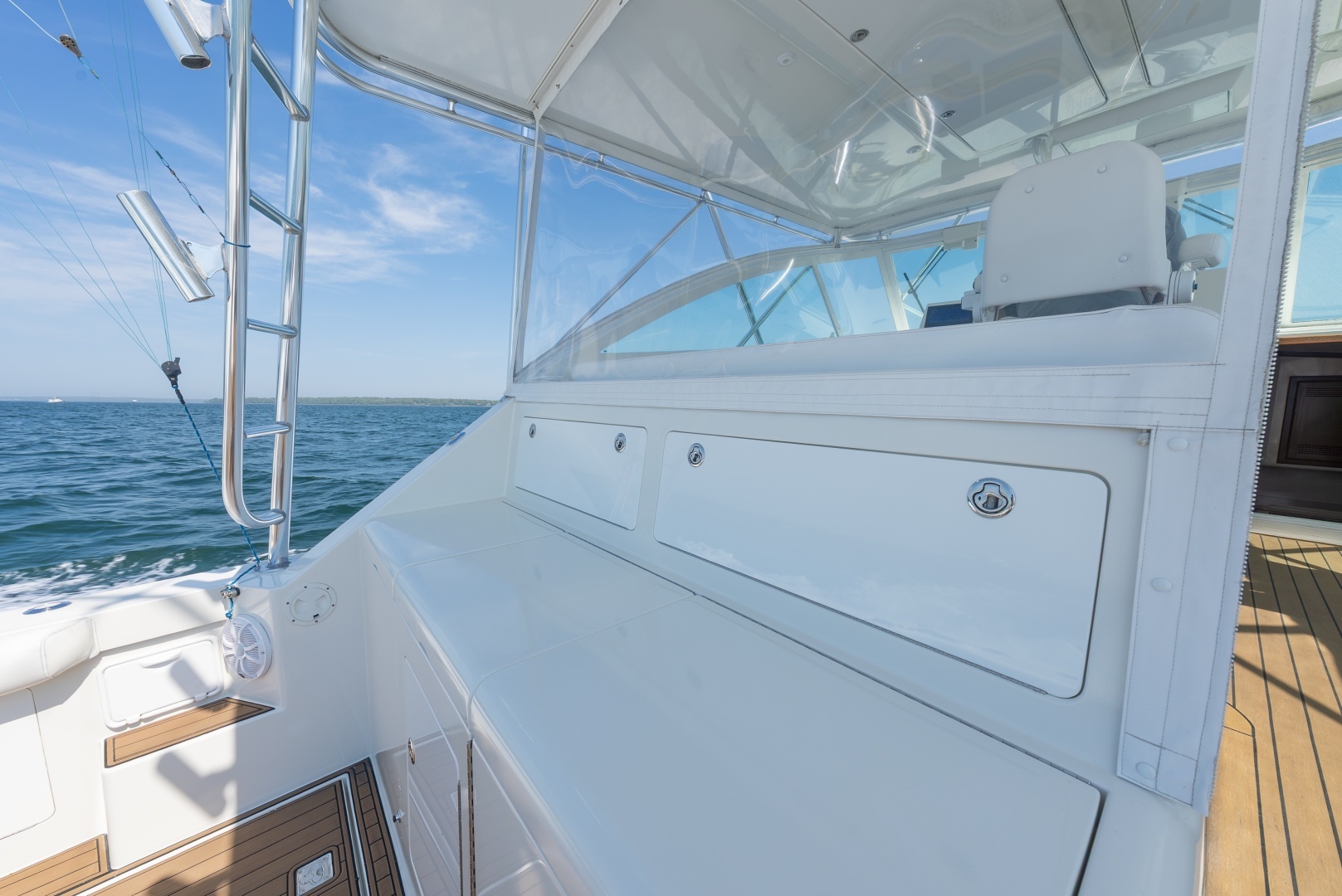 2002 Cabo 45 Express - Image 27