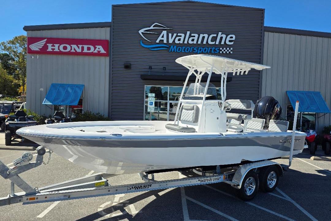 2026 NauticStar 224 Bay