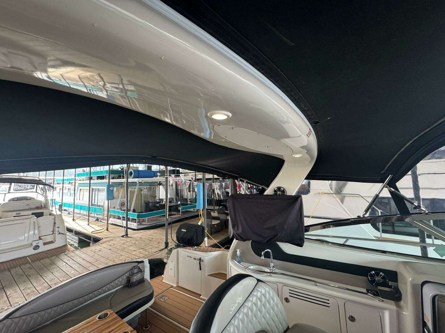 2002 Sea Ray 380 Sundancer - Image 33