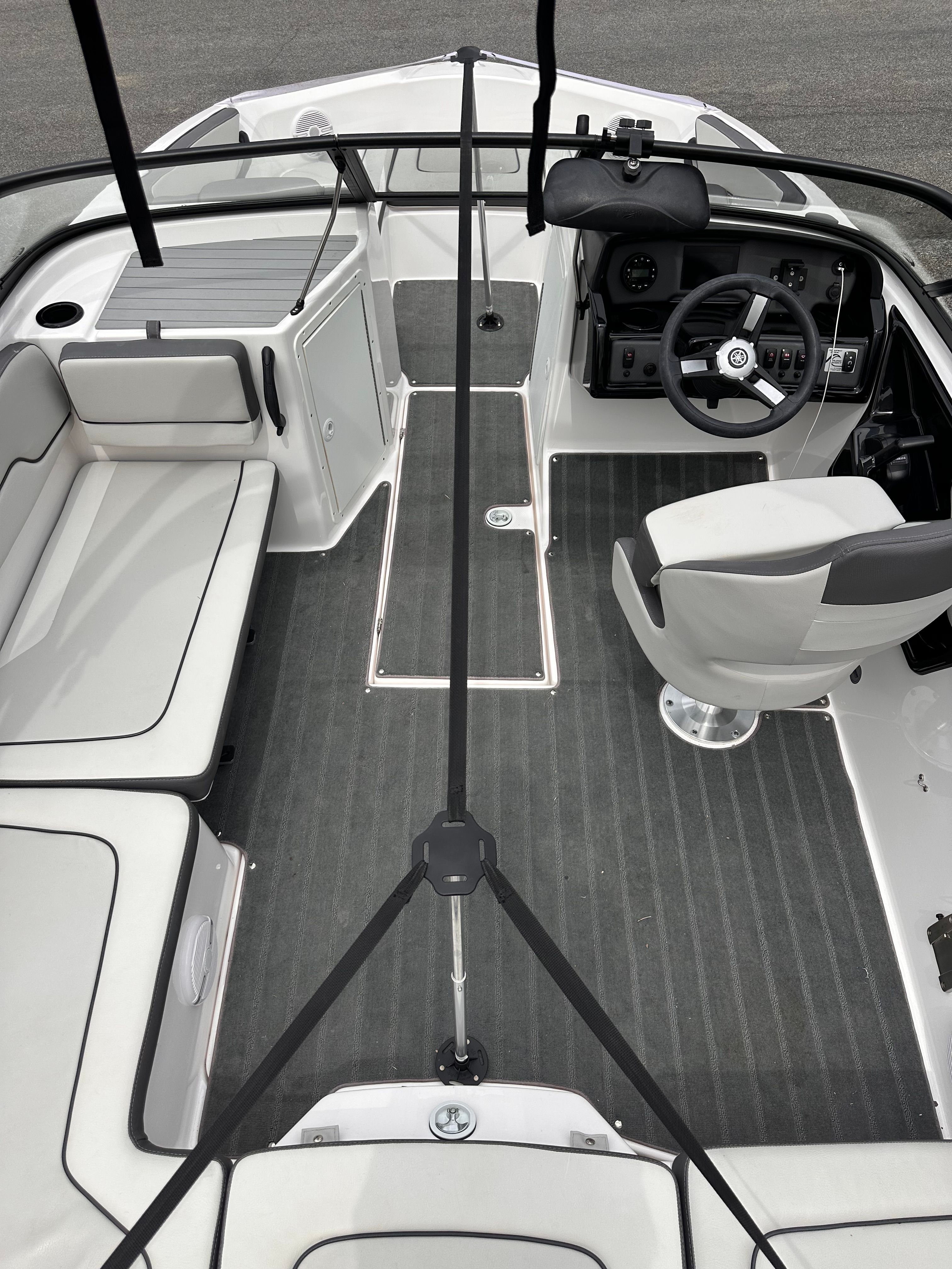 2024 Yamaha Boats AR190 - 4