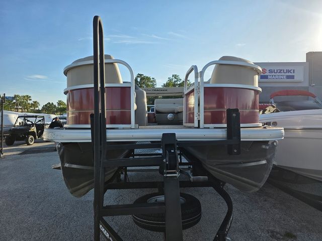 2023 Sun Tracker Party Barge 18 - 6