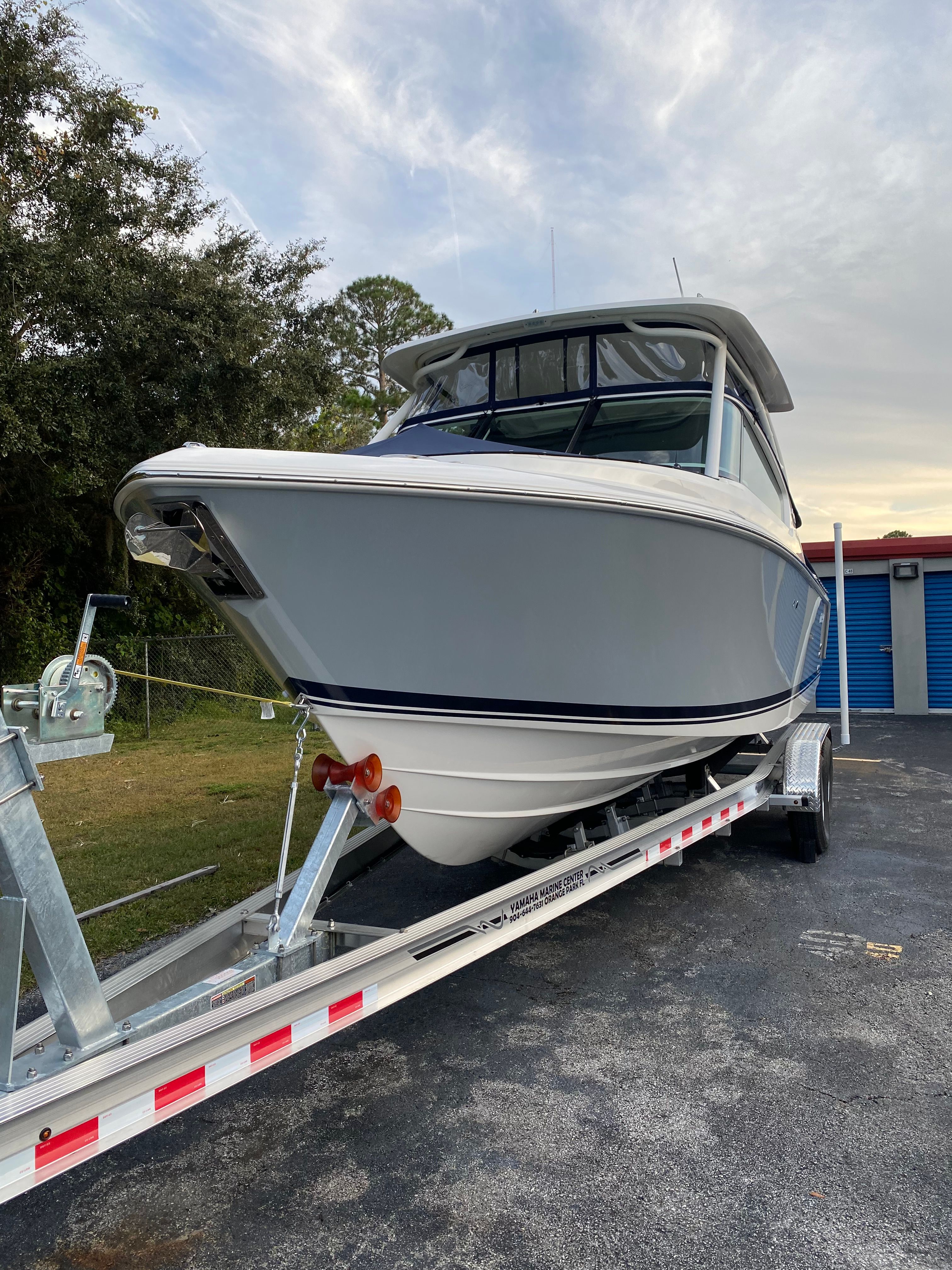 2022 Pursuit DC 266 Dual Console