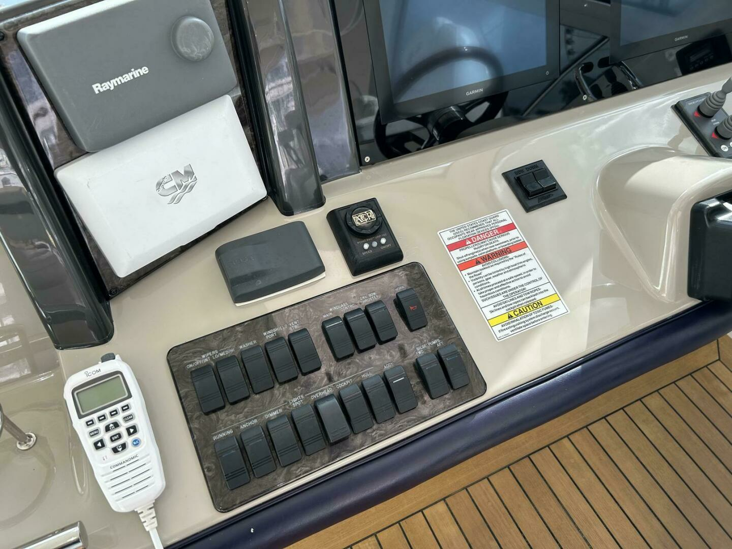 2008 Sea Ray 480 Sundancer - Image 16