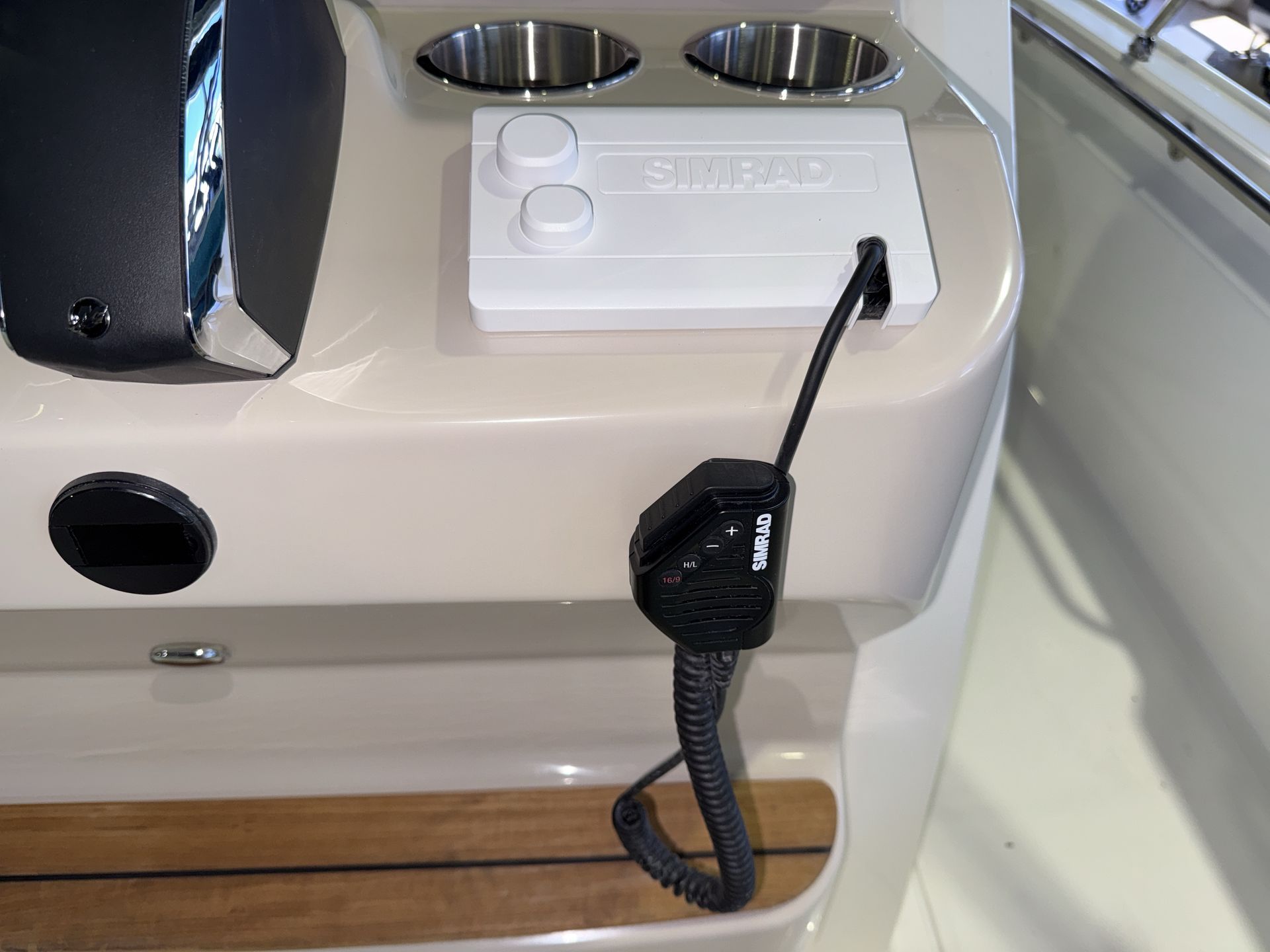 2026 Boston Whaler 210 Montauk - 15