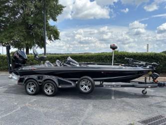 2021 Ranger Z520C Ranger Cup Equipped boat on trailer, parked outdoors.