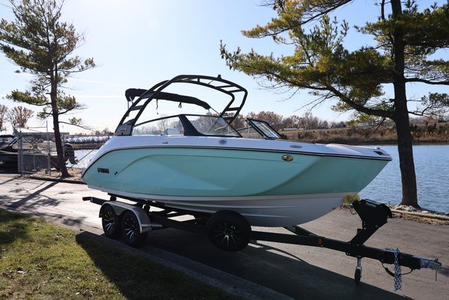 2026 Yamaha Boats 222S - 18