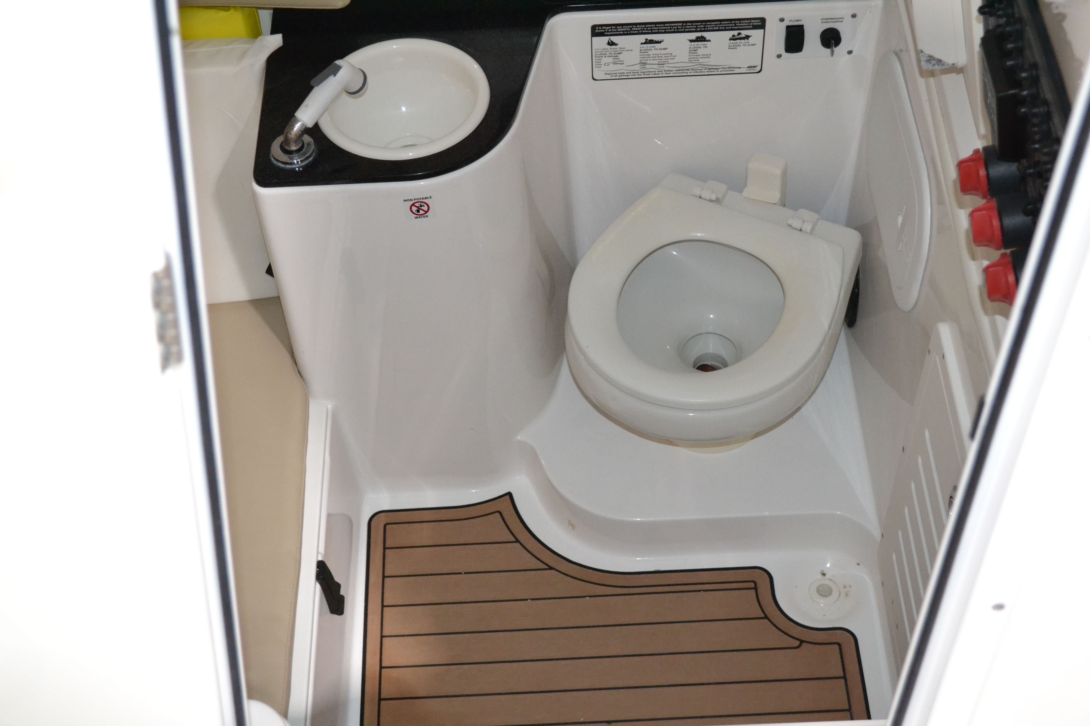 2017 Sea Fox 328 Commander - 23