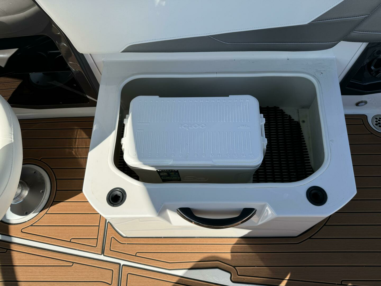 2017 Monterey 278 SS - Image 25