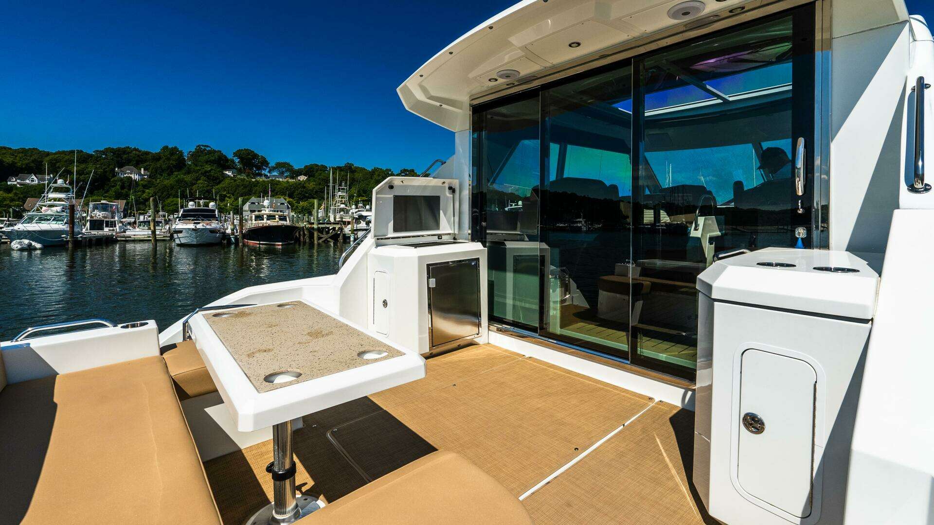 2013 Cruisers 48 Cantius - Image 13