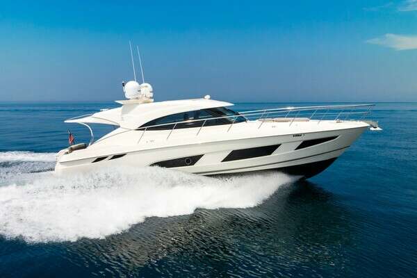 2019 Riviera 4800 Sport Yacht