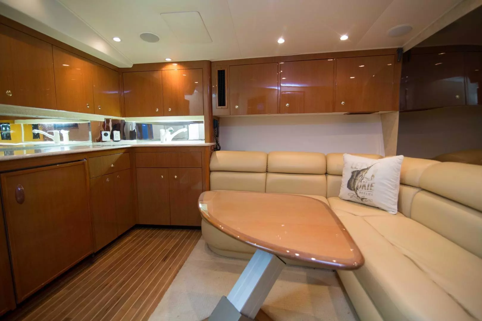2001 Viking 50 Express - Image 3