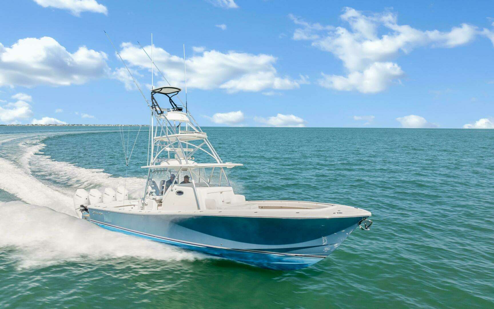 2018 Regulator 41 Center Console - Image 19