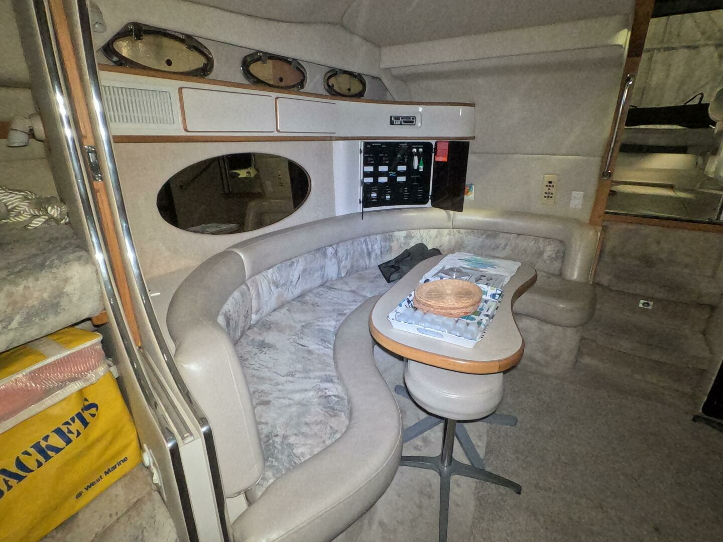 1995 Sea Ray 400 Express - Image 31