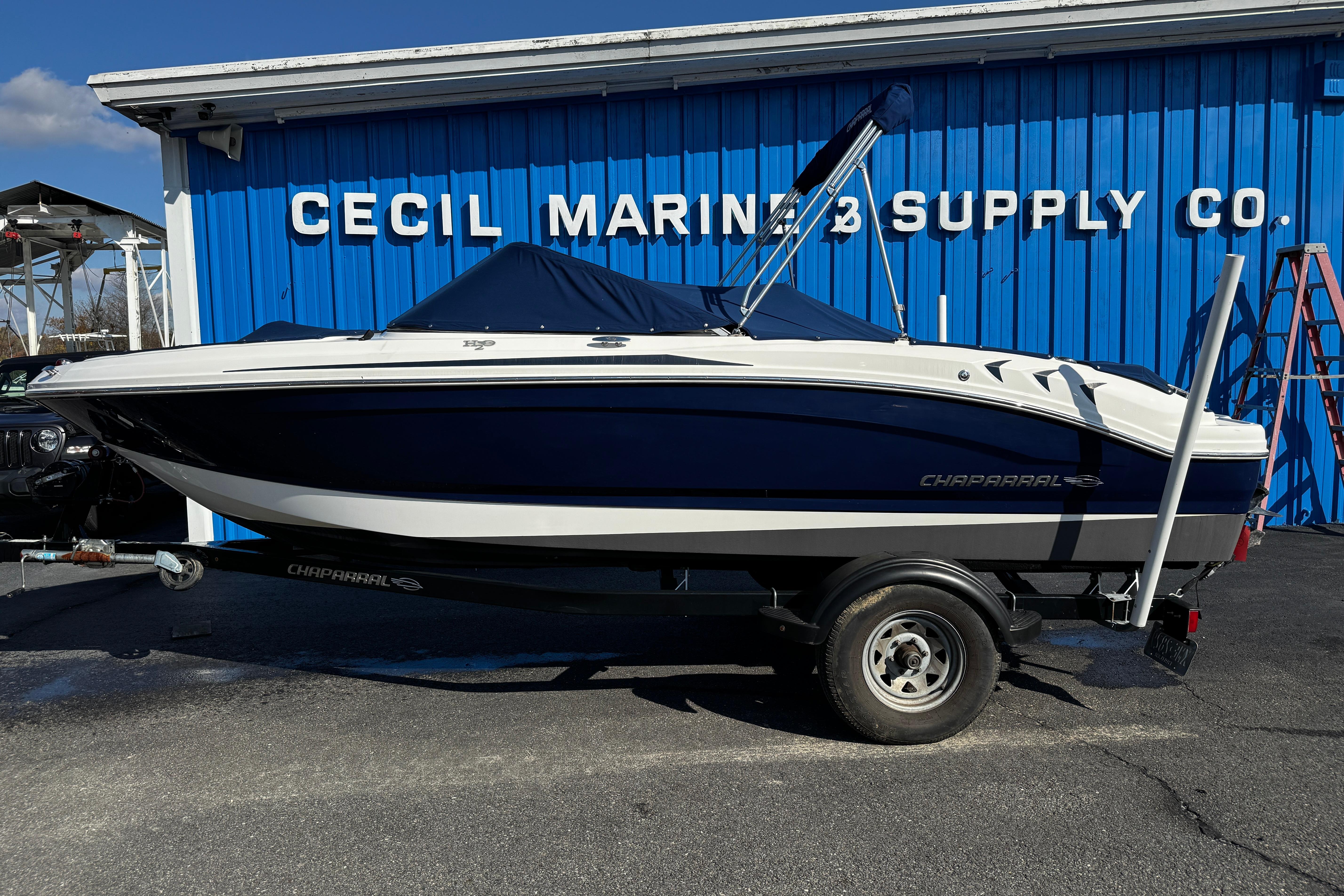 2015 Chaparral 19 H2O Sport
