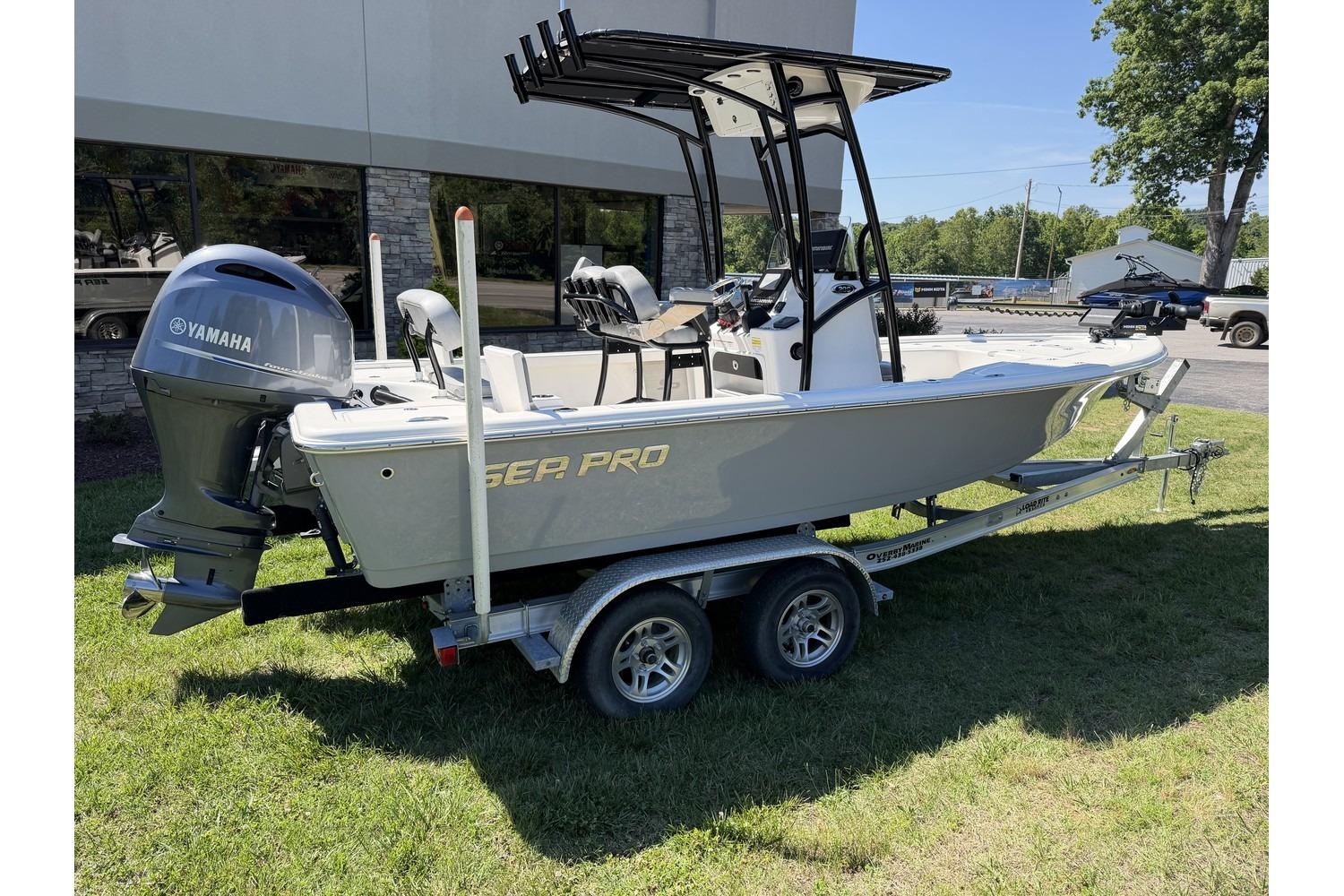 2020 Sea Pro 206 Center Console