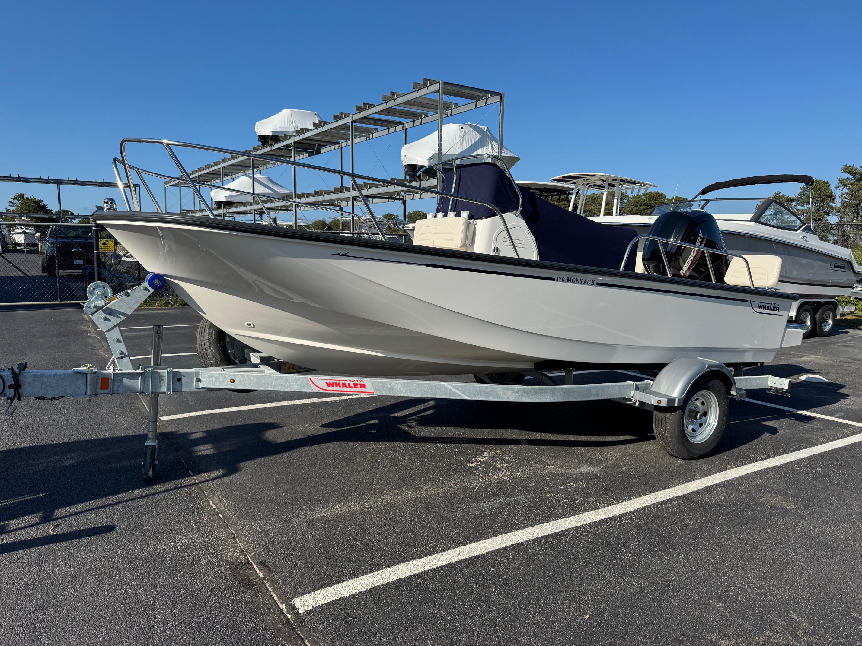 2025 Boston Whaler 170 Montauk