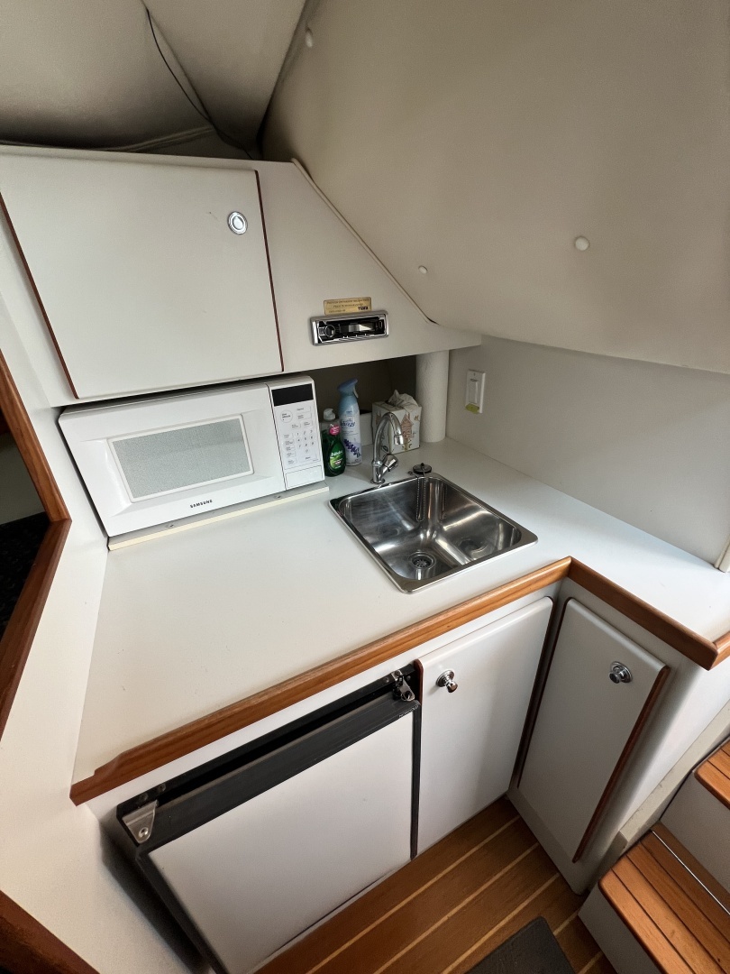 2000 Tiara Yachts 29 Coronet - Image 17