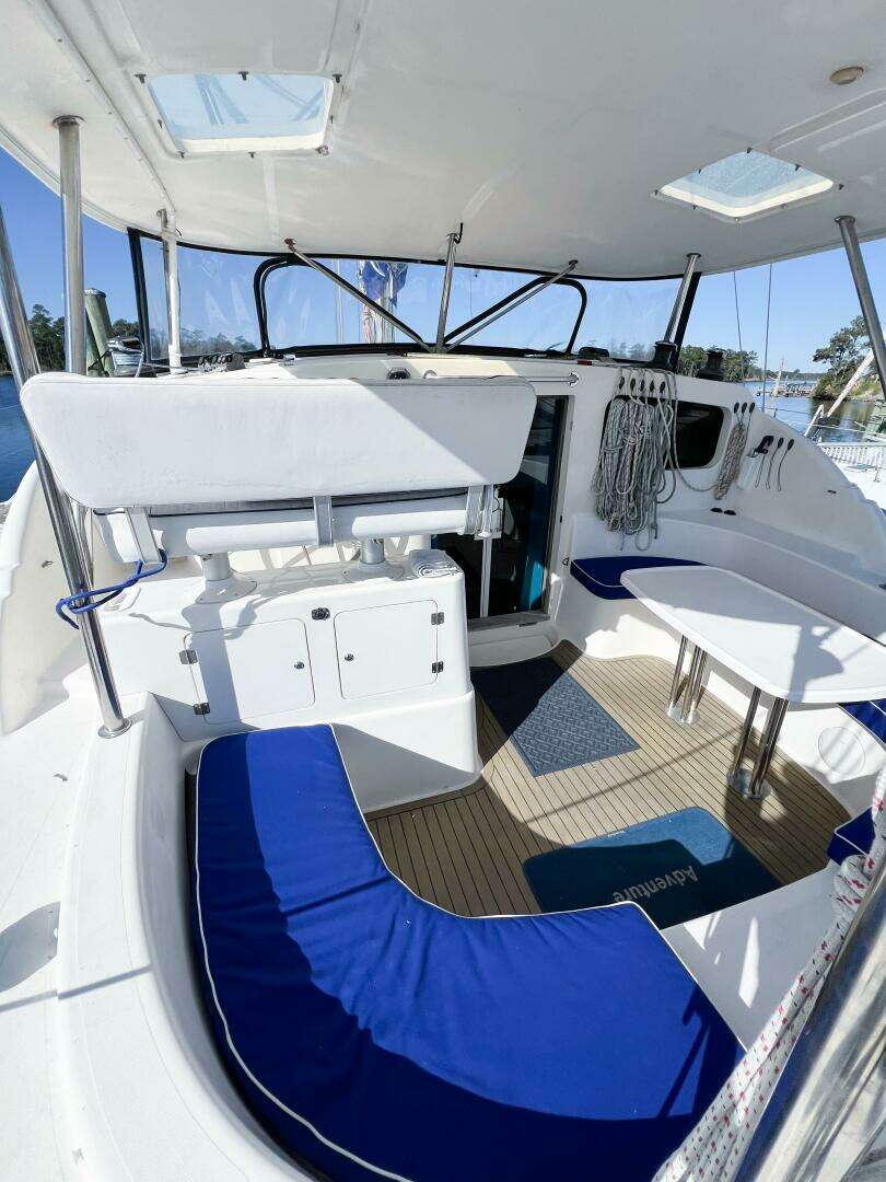 2010 Broadblue 435 - Image 27