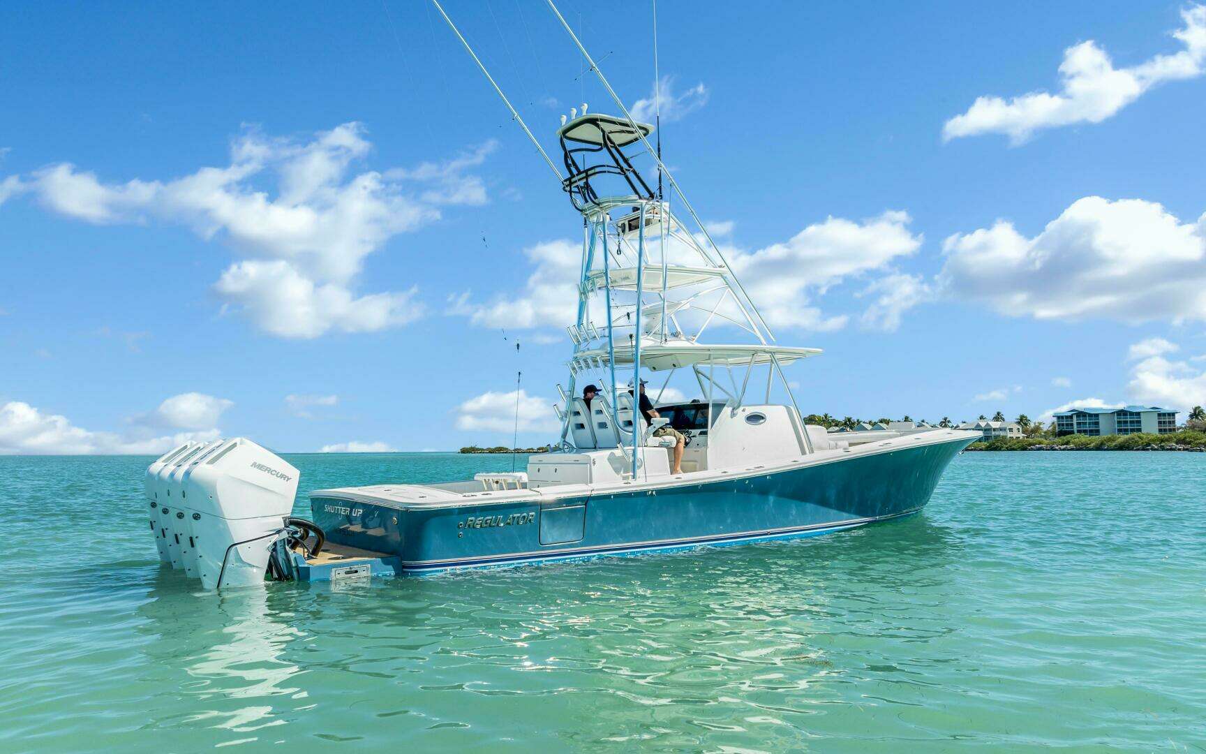 2018 Regulator 41 Center Console - Image 6