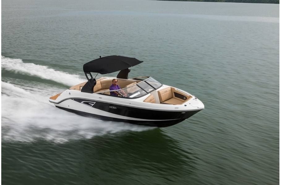 2019 Sea Ray SLX 230