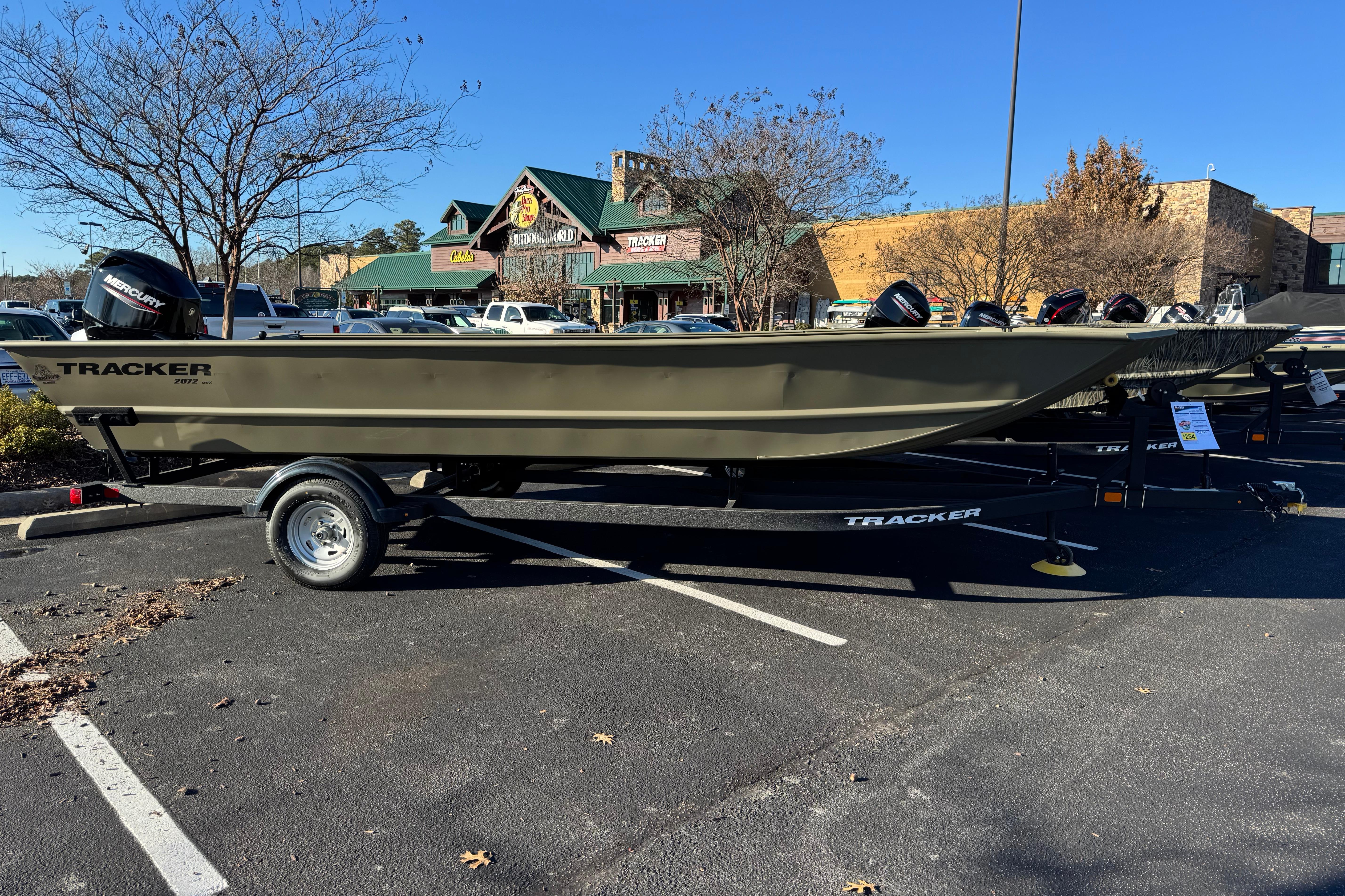 2026 Tracker Grizzly 2072 Utility