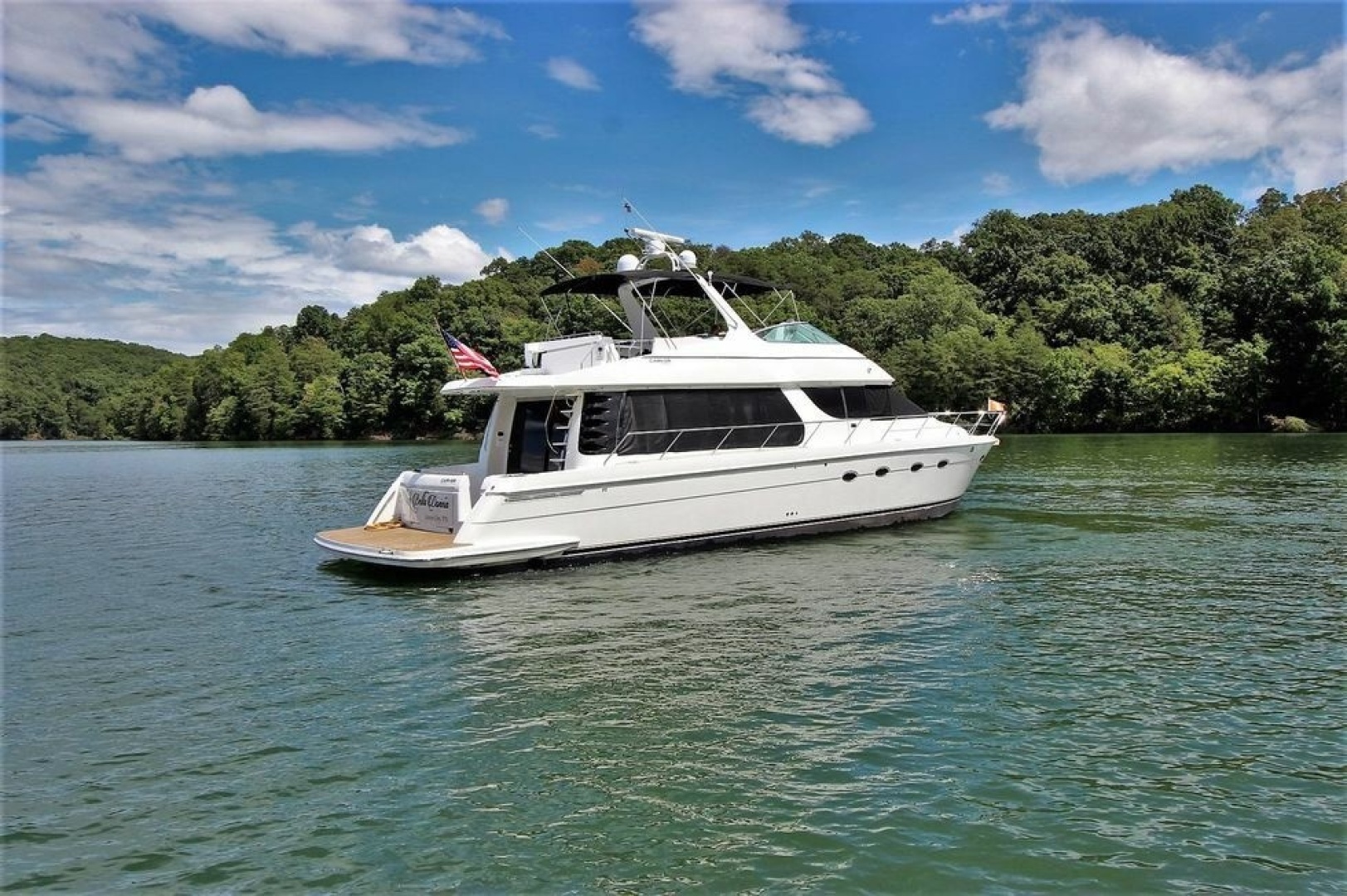 2001 Carver 570 Voyager Pilothouse - Image 2