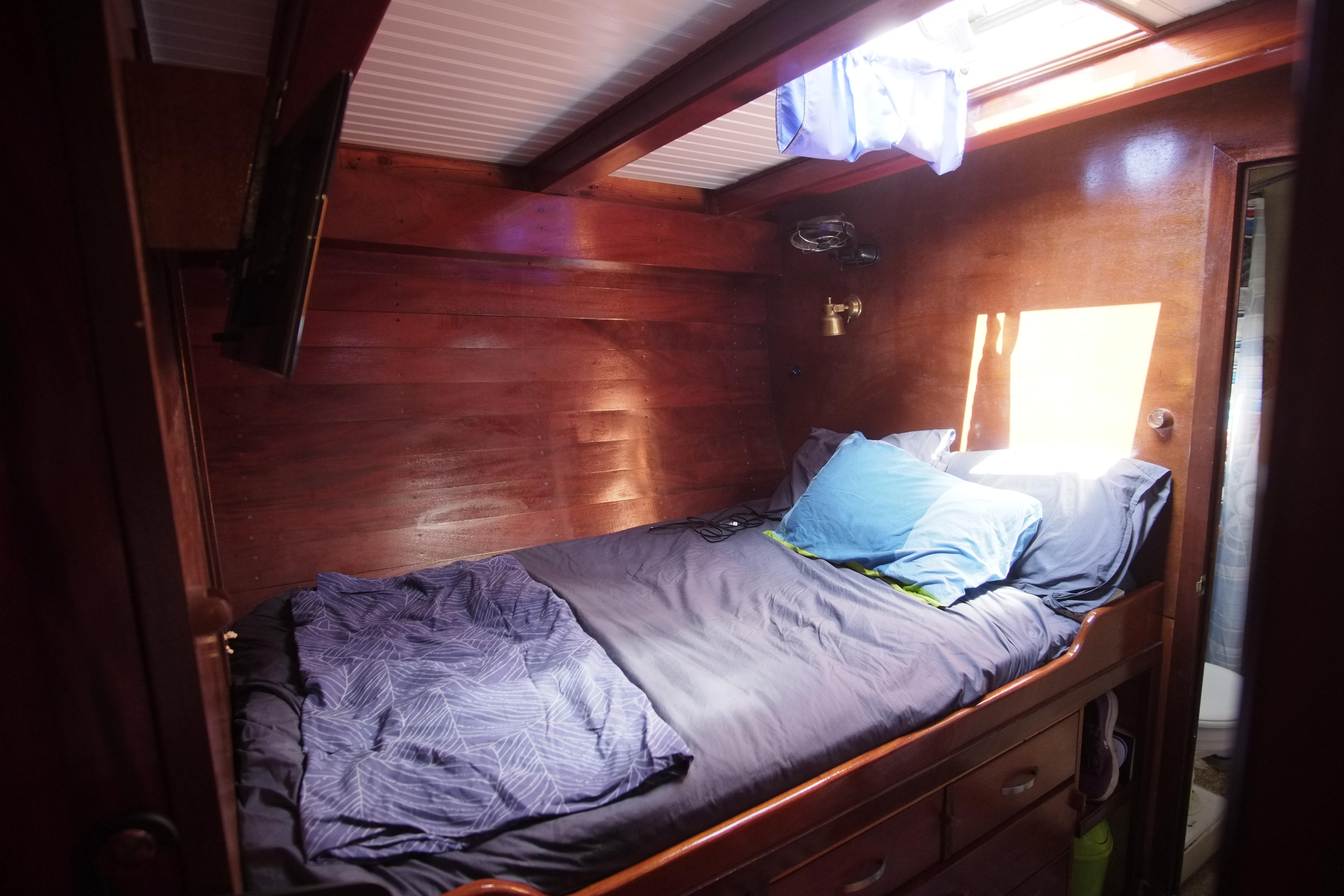 2006 Custom Bud Macintosh schooner - 57