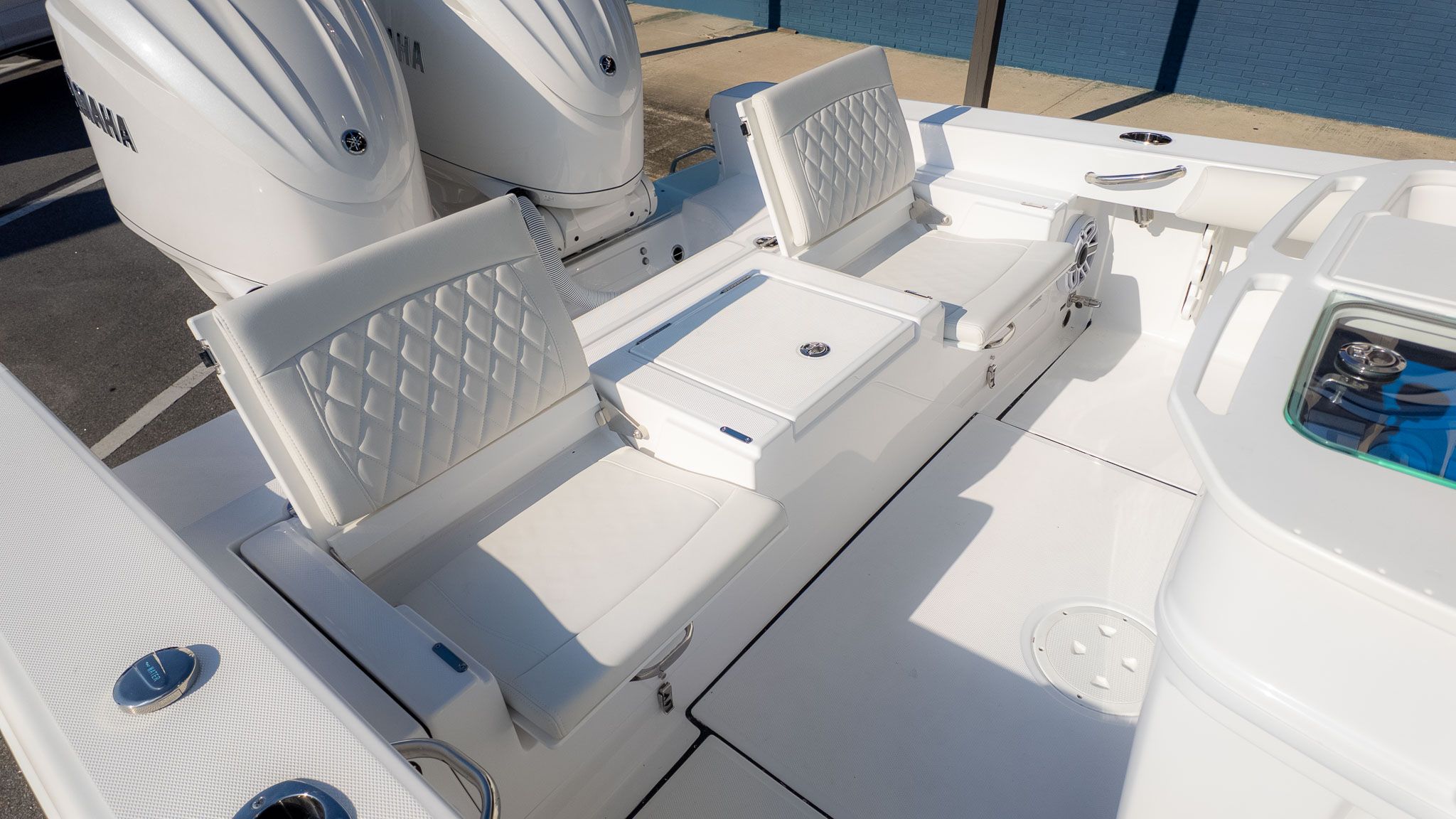 2027 Everglades 273 Center Console - 5