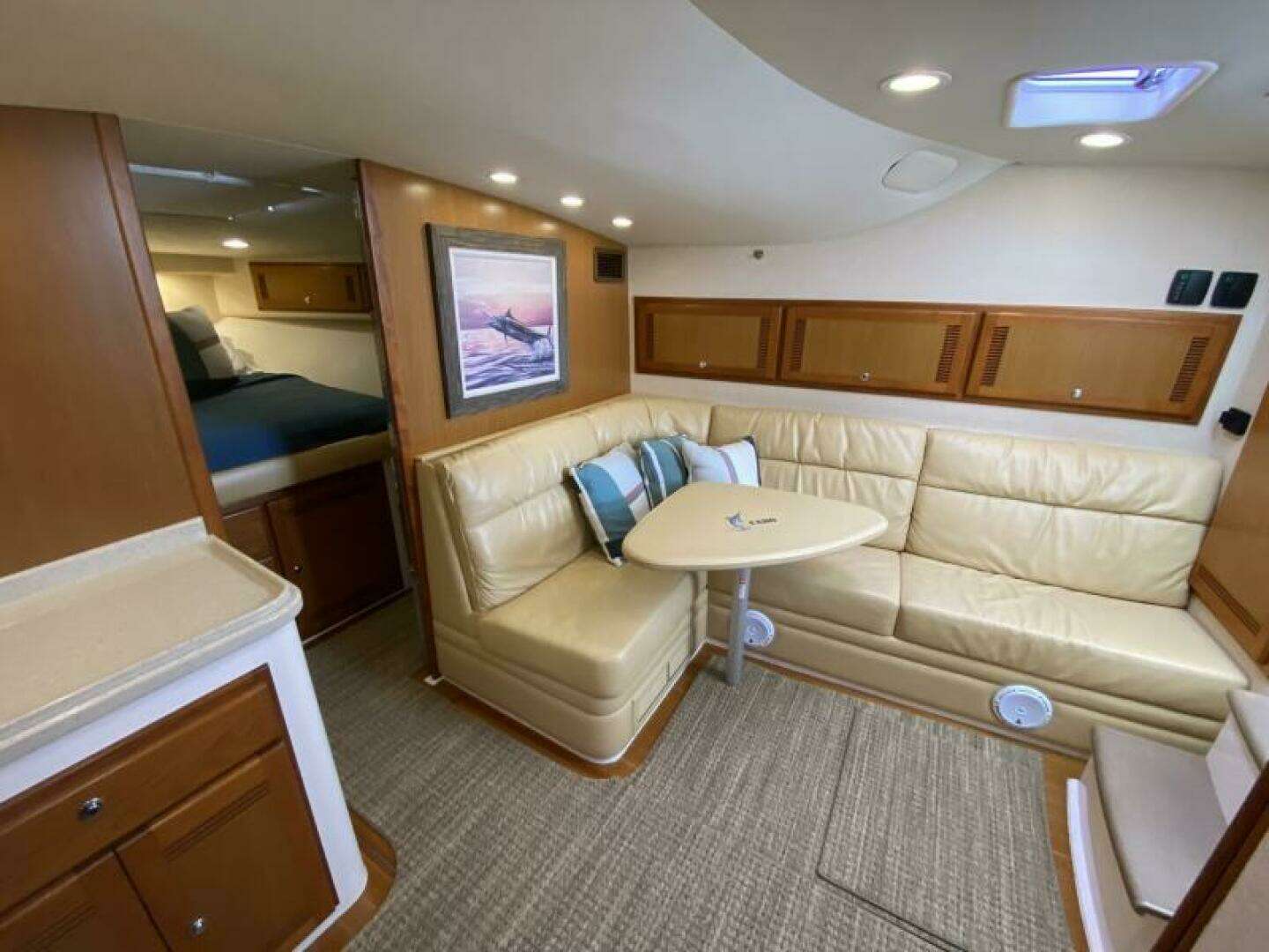 2006 Cabo 40 Express - Image 5