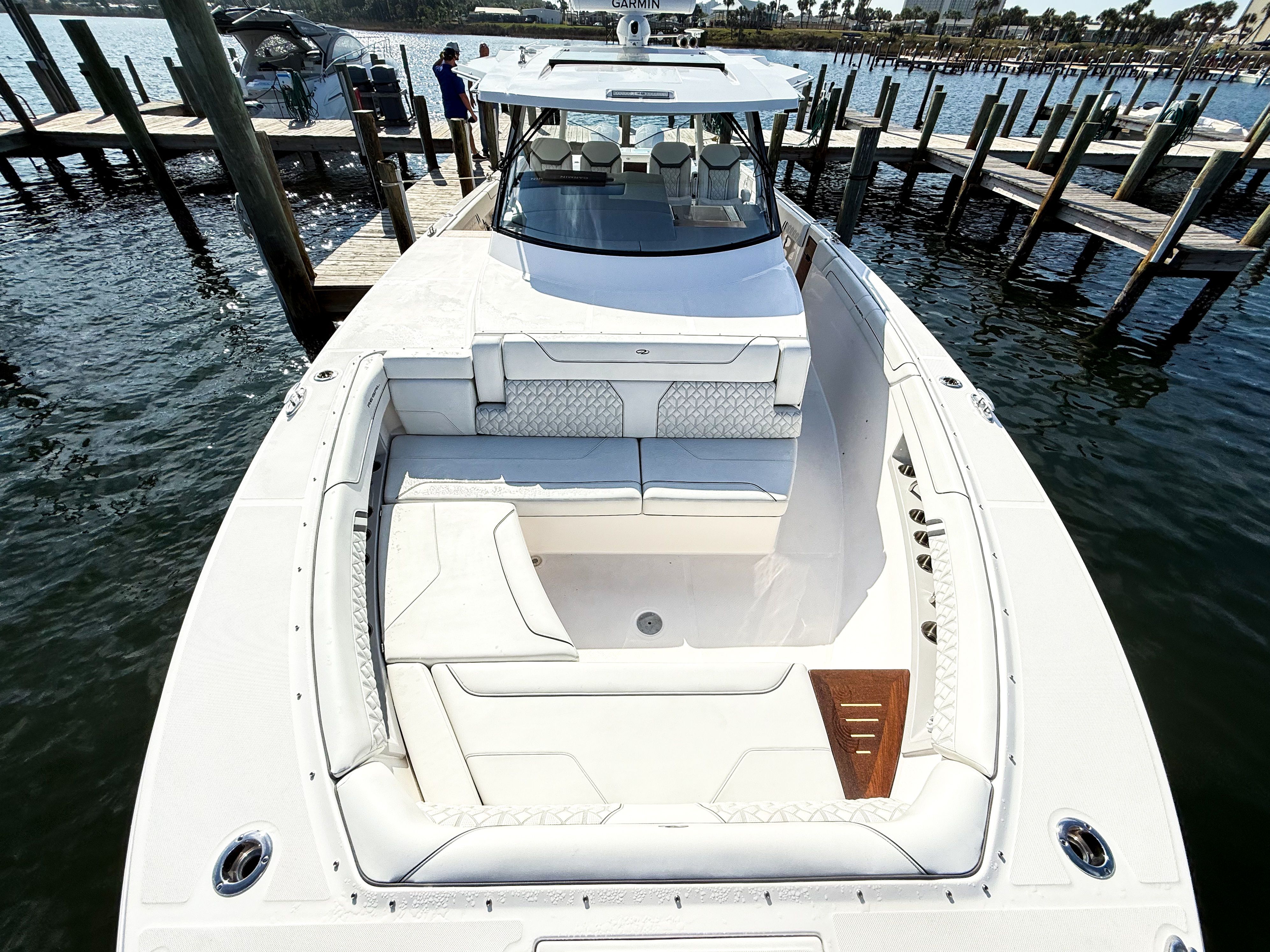 2025 Regal 43 SAV